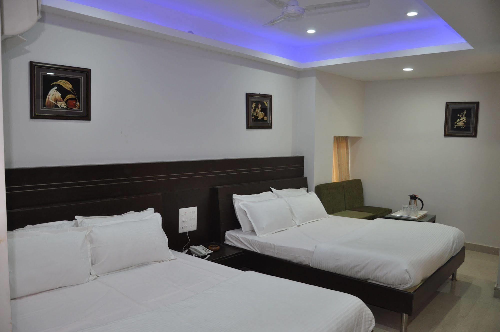Hotel Imperial Classic Hyderabad Exterior foto
